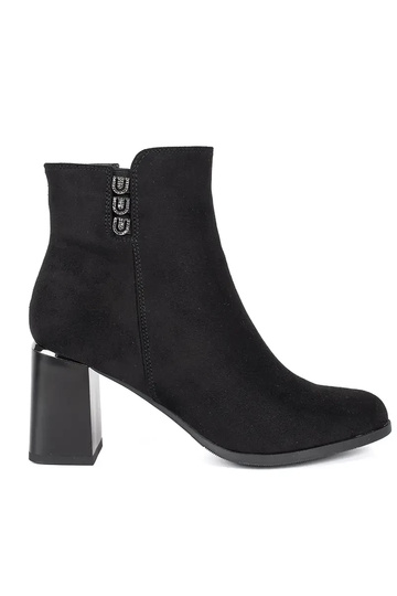 de camurça cor preta botas