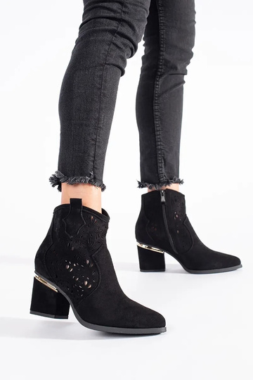 cor preta a céu aberto... 2