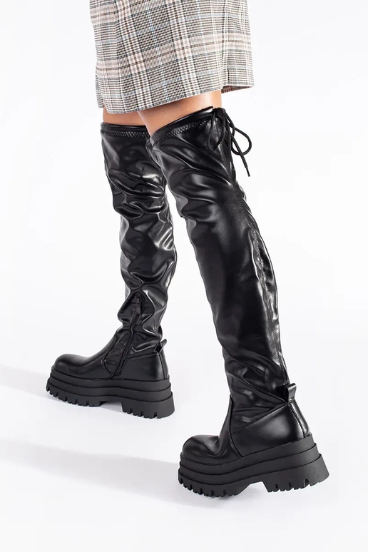 cor preta mosqueteiros com uma... cor preta mosqueteiros com uma...