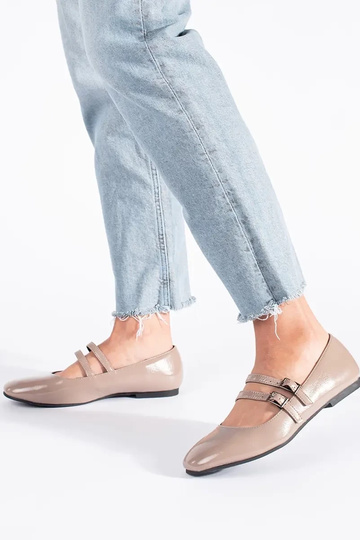 bege lacado bailarinas com... 2