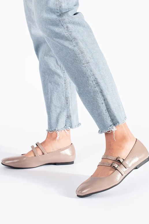 bege lacado bailarinas com fecho