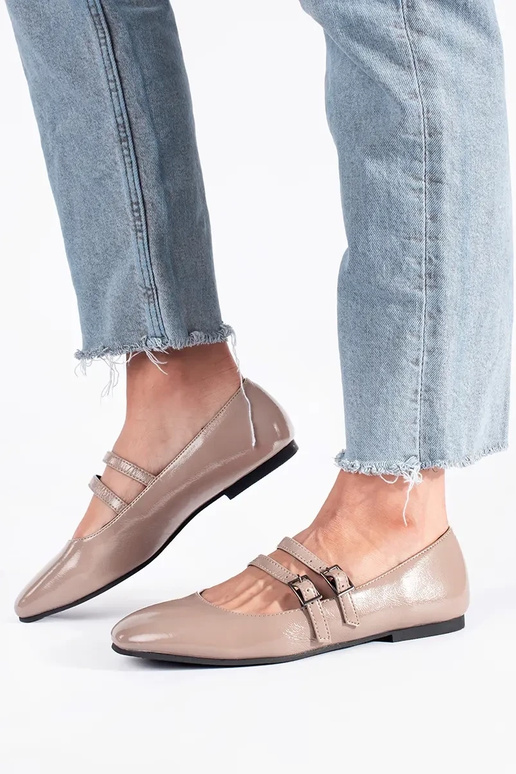 bege lacado bailarinas com fecho