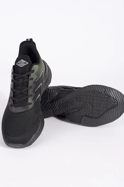 Preto e-cor verde a luz calçado...