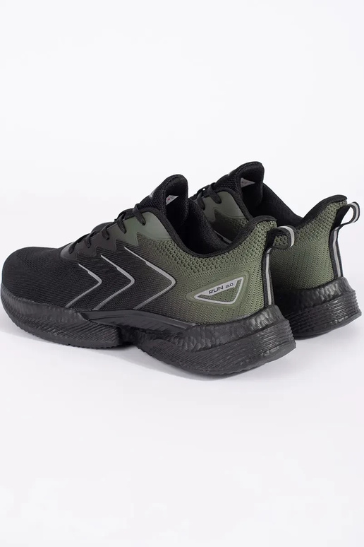 Preto e-cor verde a luz calçado...