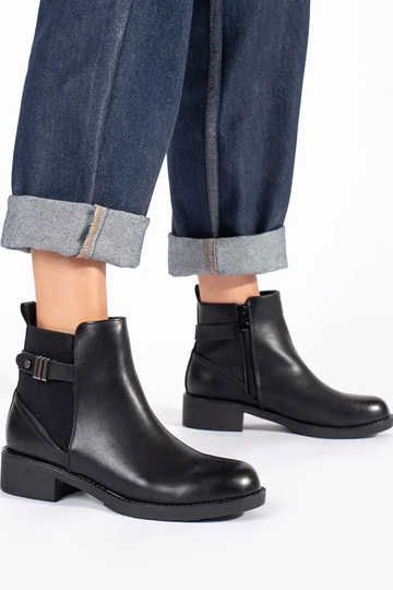 sapatos femininos pretos... 2