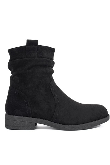 Botas de camurça preta...