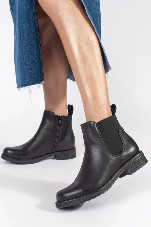 Sapatos pretos para mulher