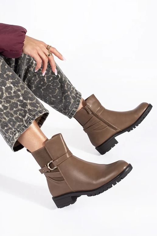 sapatos femininos marrons altos