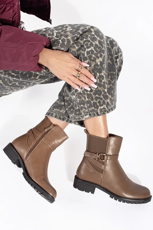 sapatos femininos marrons altos