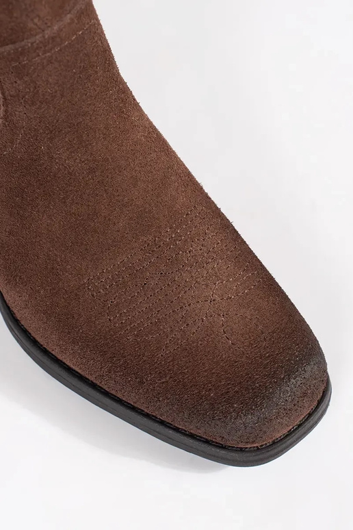 Botas de cowboy em pele castanha...