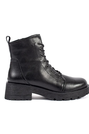 Botas de couro preto com...