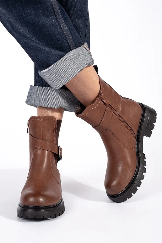 Sapatos femininos de couro marrom com...