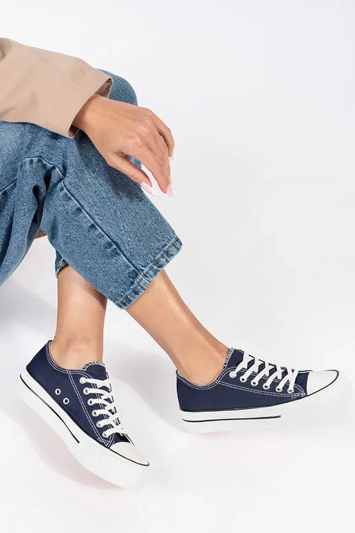 Sapatos de plataforma com atacadores... Sapatos de plataforma com atacadores...