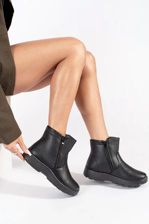 Sapatos pretos para mulher