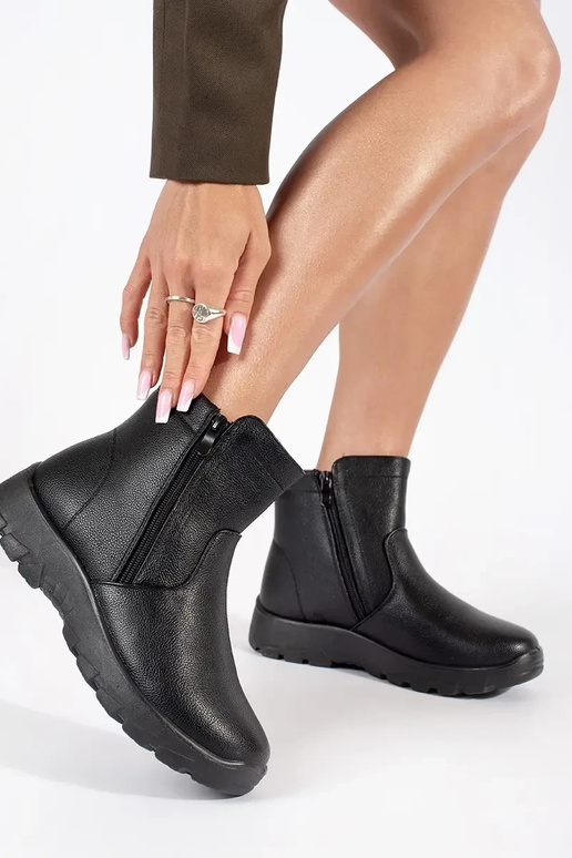 Sapatos pretos para mulher