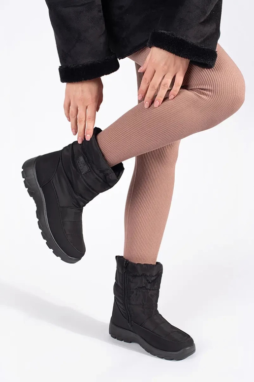 cor preta conveniente isolar...