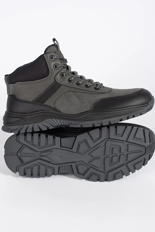 Botas de trekking em cinzento