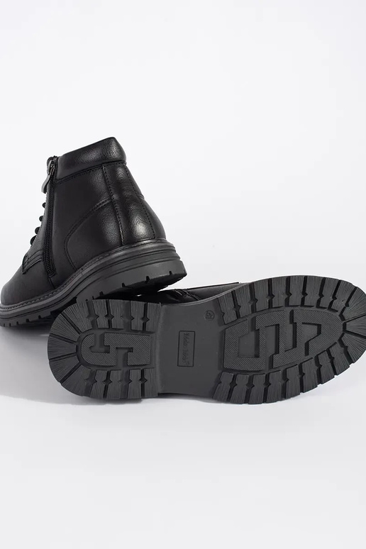 Sapatos pretos para homem