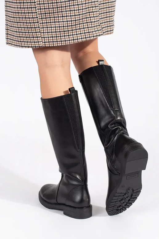 Pele cor preta um clássico botas... Pele cor preta um clássico botas...