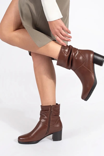 cor marrom pele Sapatos... 2