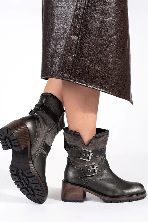 Botas de salto alto castanhas escuras...