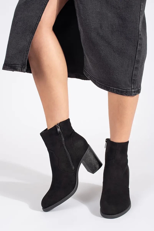 cor preta de camurça um clássico...