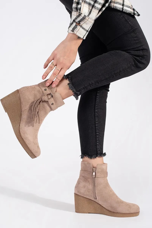 de camurça bege Sapatos femininos em...