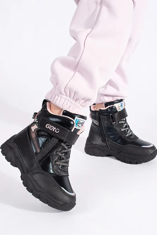 cor preta trzeParaiki feminino em uma...