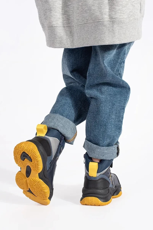 Alto isolar trzeParaiki juvenil