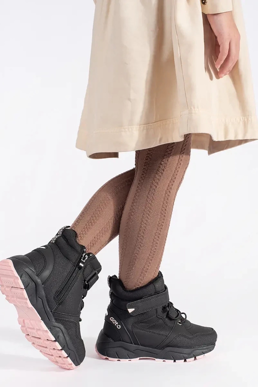 cor preta isolar trzeParaiki feminino