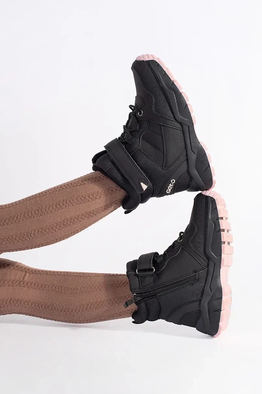 cor preta isolar trzeParaiki feminino