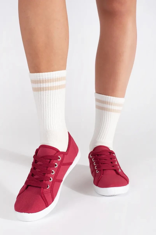 Sapatos femininos de salto baixo na... Sapatos femininos de salto baixo na...