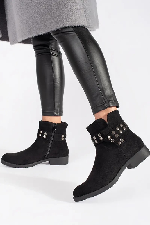 Sapatos baixos femininos em camurça