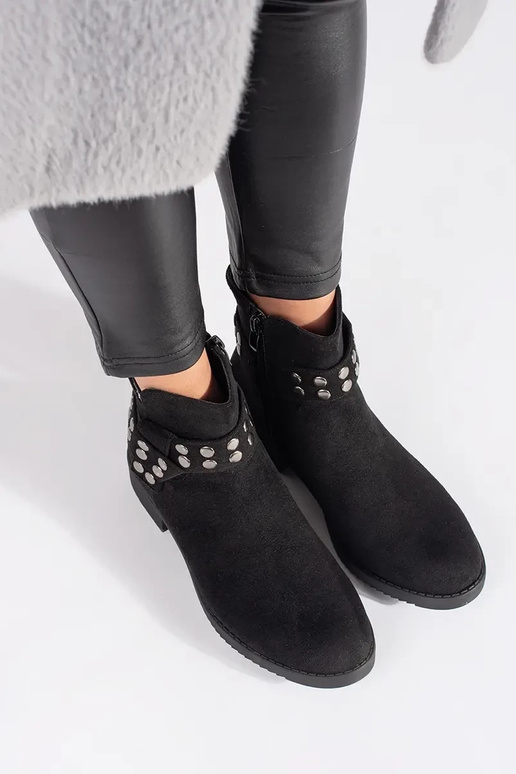 Sapatos baixos femininos em camurça