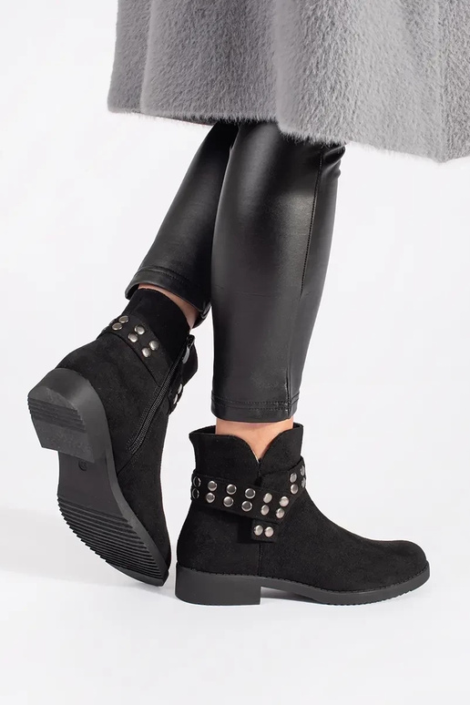 Sapatos baixos femininos em camurça