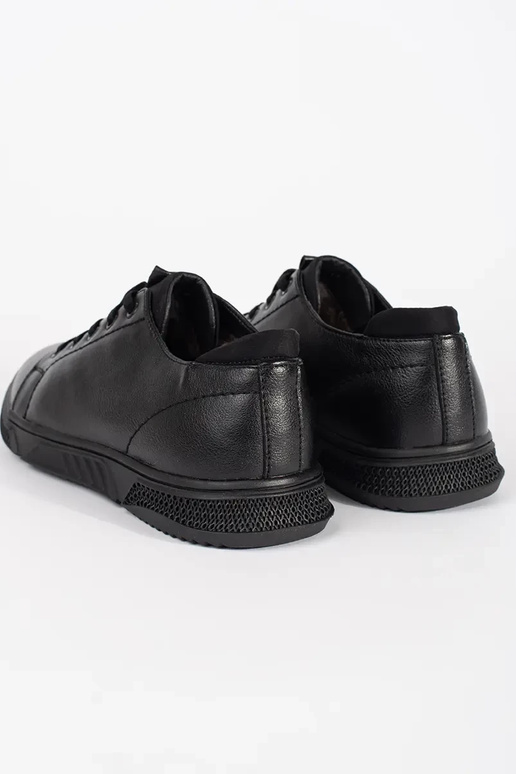 Botas de meia altura em pele quente...