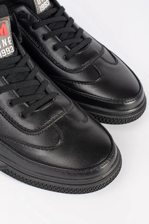 Ténis quentes pretos