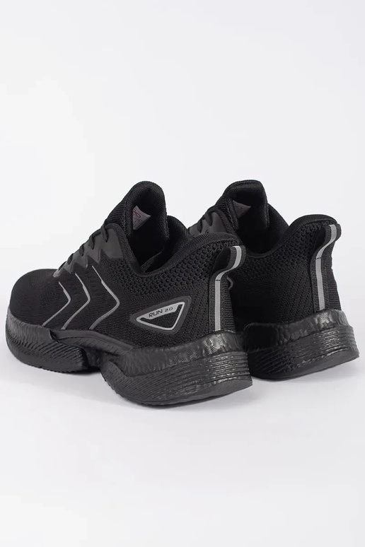 Ténis desportivos para homens pretos