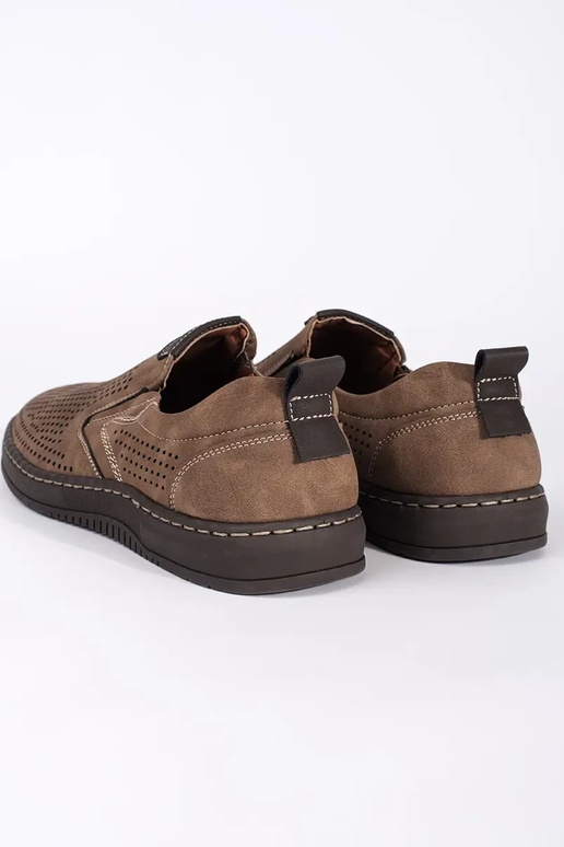 Mocassins masculinos vazados na cor...