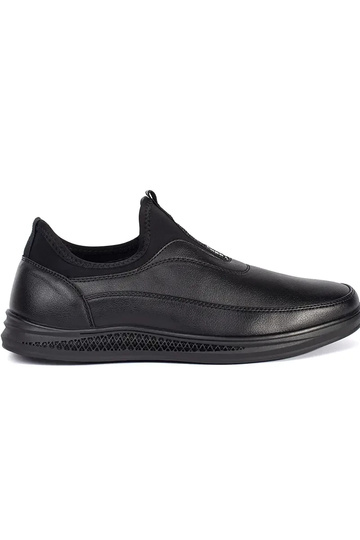 Sapatos masculinos em eco...