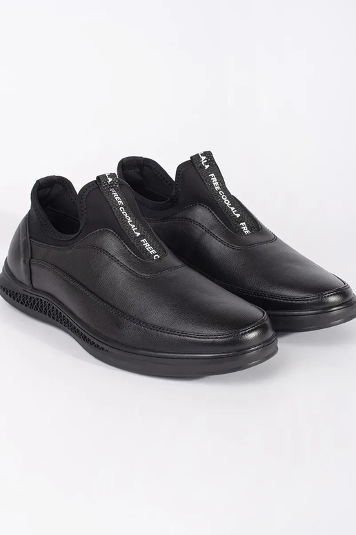 Sapatos masculinos em eco couro