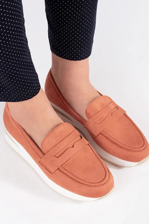 Sapatos altos vermelhos em camurça Sapatos altos vermelhos em camurça