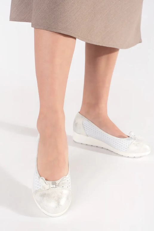 Mocassins dourados em camurça com...