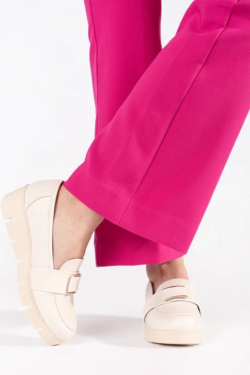 Mocassins azuis em camurça com corrente Mocassins azuis em camurça com corrente