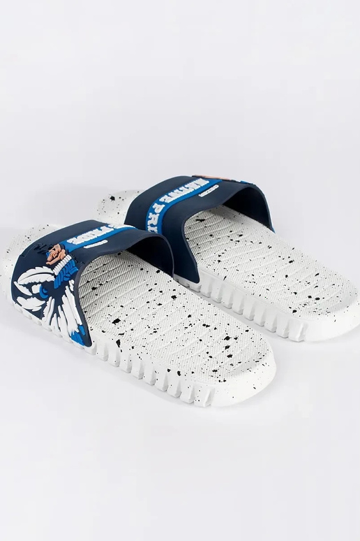 Chinelos de piscina brancas com azul Chinelos de piscina brancas com azul