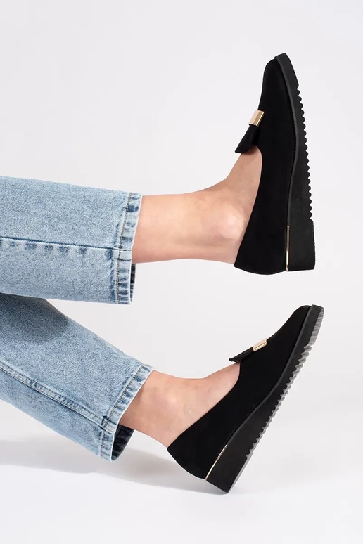 Sapatos baixos pretos com plataforma