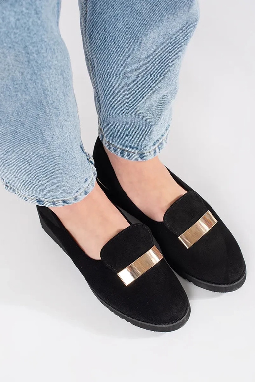 Sapatos baixos pretos com plataforma