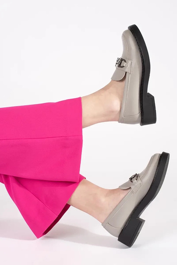 Mocassins femininos com... 2