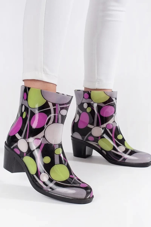 Botas de borracha com saltos pontudos Botas de borracha com saltos pontudos