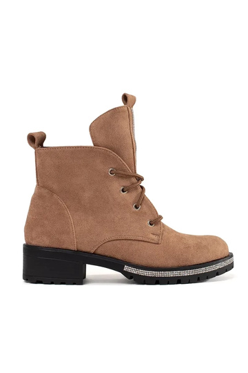 Sapatos na cor areia com...